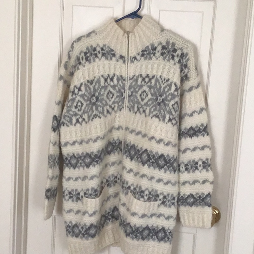 Zippered sweater jacket